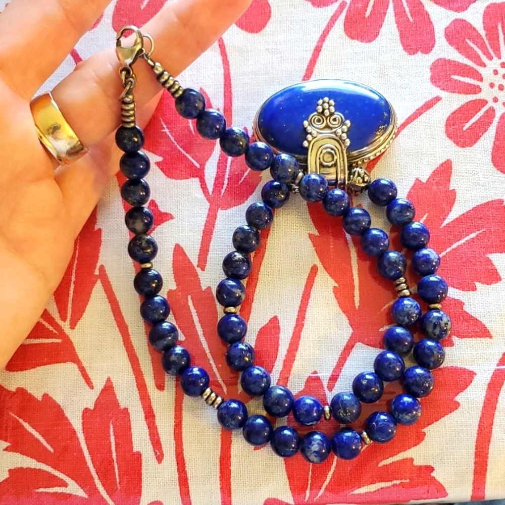 Vintage Lapis Lazuli and sterling silver necklace/ earrings - Picture 5 of 13